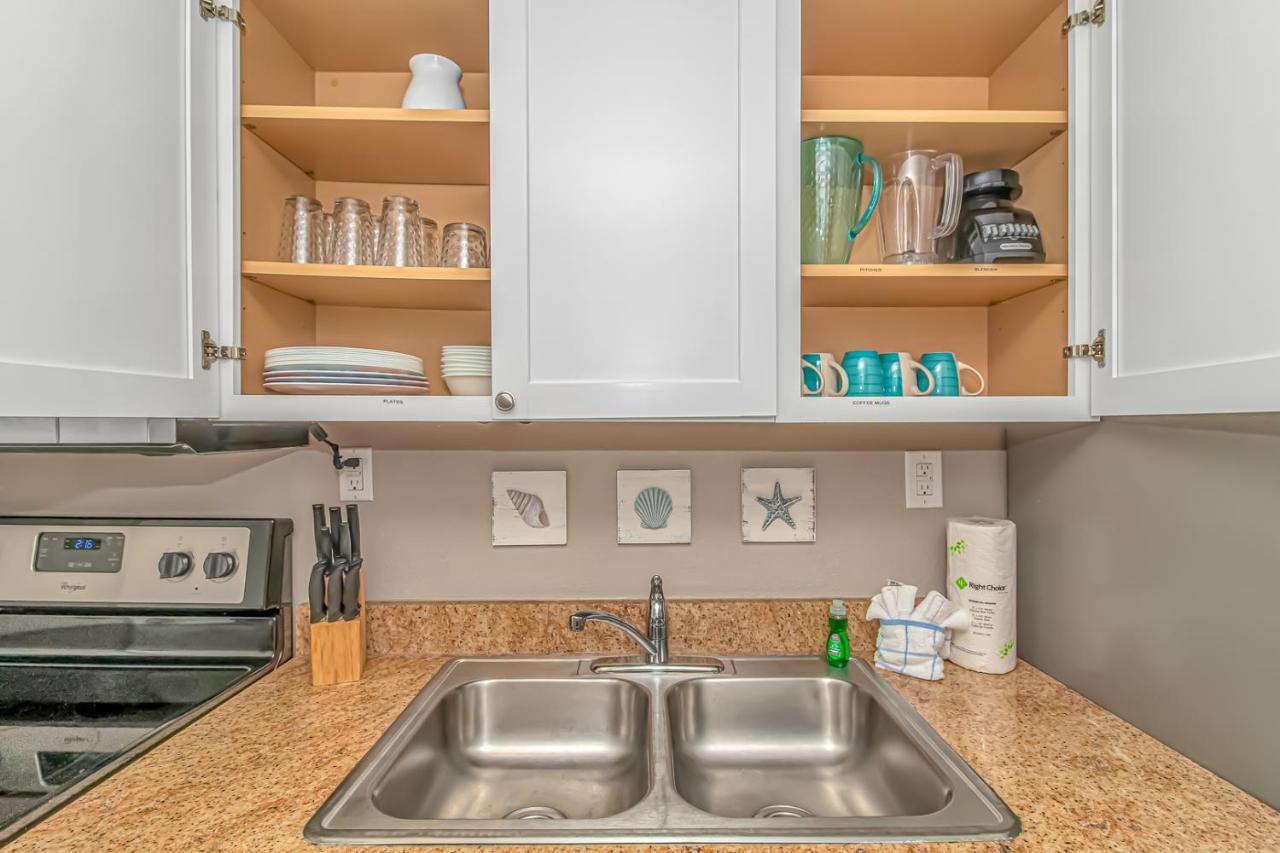 Oceanfront 1 Bedroom Suite With Beautiful Decor And Accents Caravelle Resort 1039 Sleeps 6 Guests Миртл-Бич Экстерьер фото
