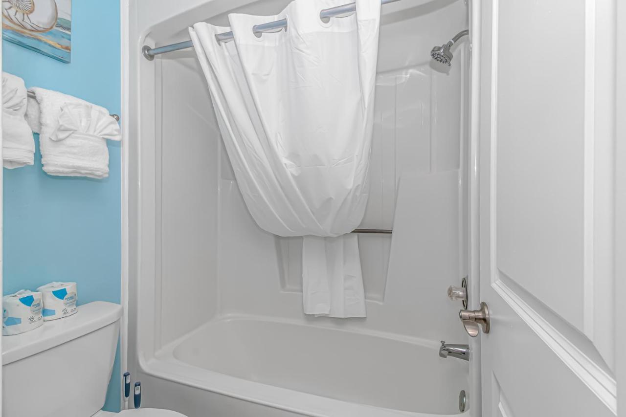 Oceanfront 1 Bedroom Suite With Beautiful Decor And Accents Caravelle Resort 1039 Sleeps 6 Guests Миртл-Бич Экстерьер фото